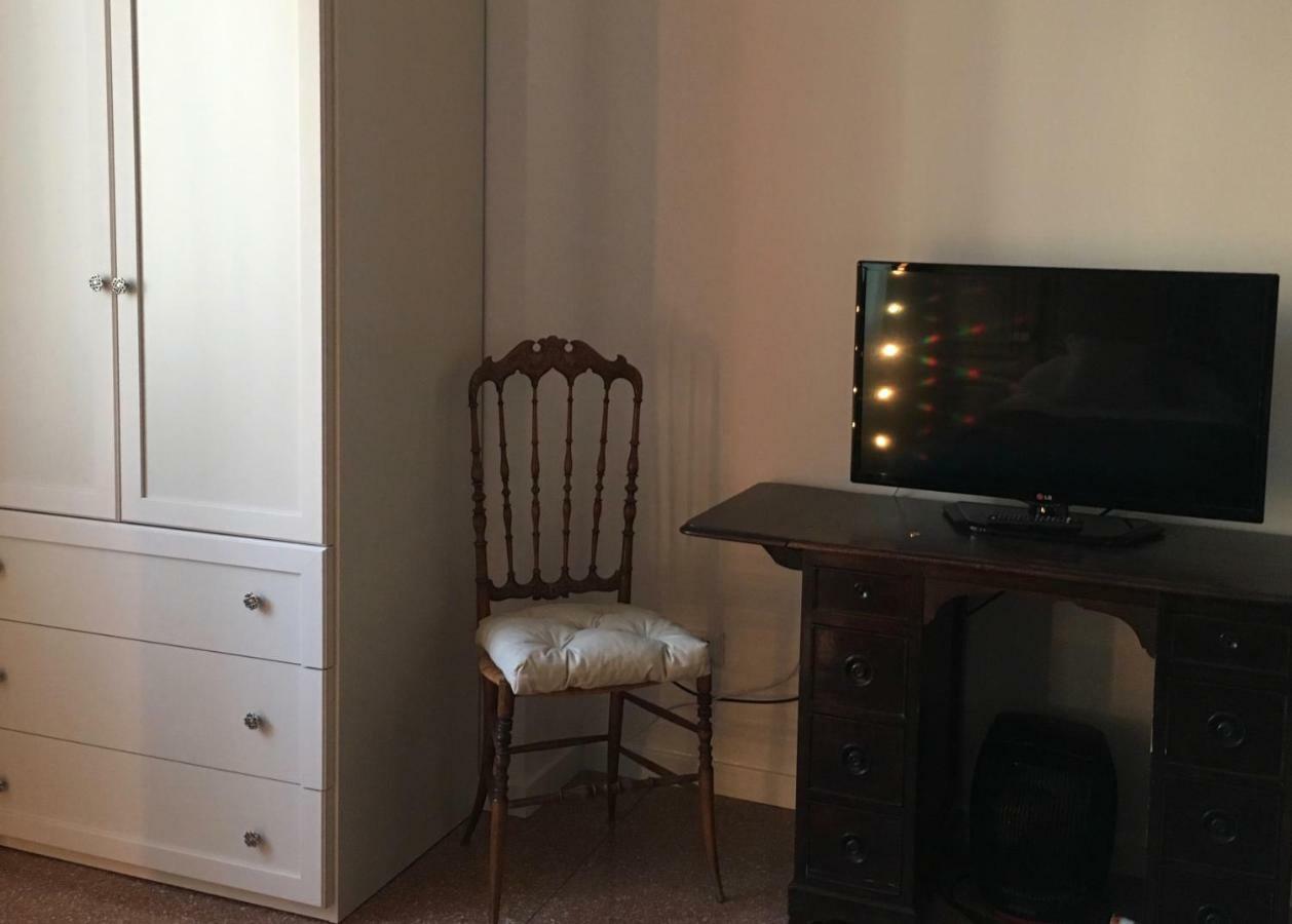 Zonatortona B&B Милано Екстериор снимка