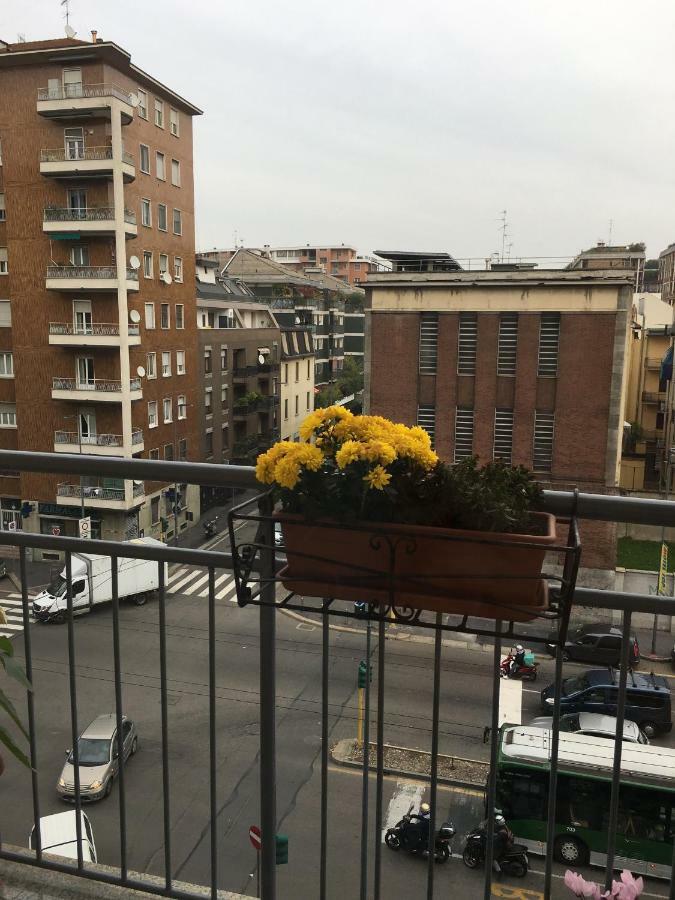 Zonatortona B&B Милано Екстериор снимка