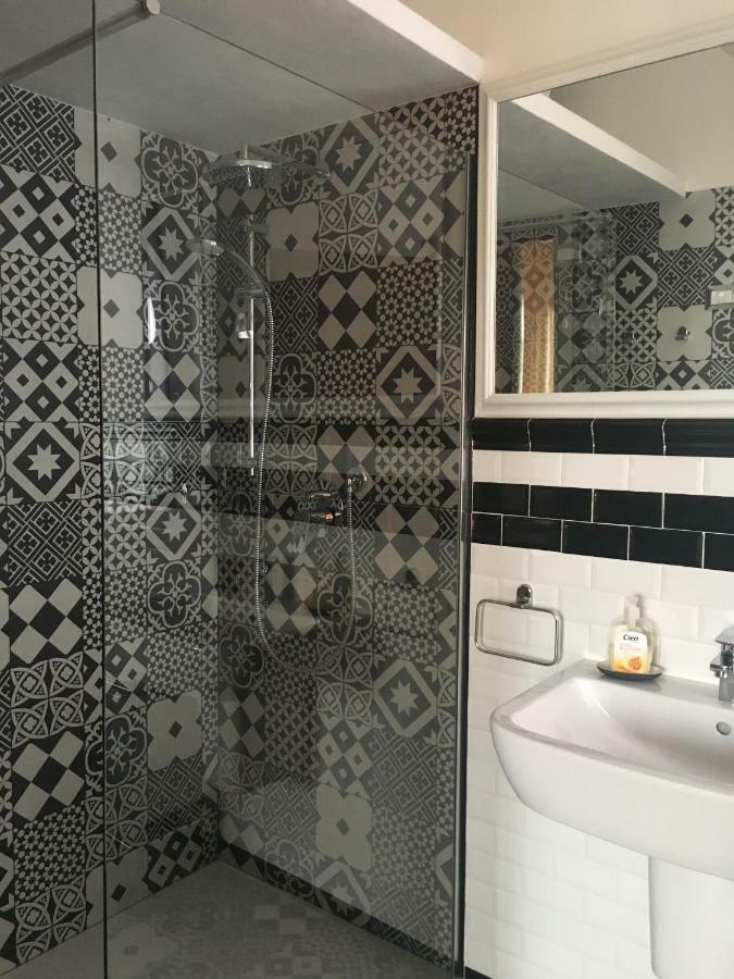 Zonatortona B&B Милано Екстериор снимка