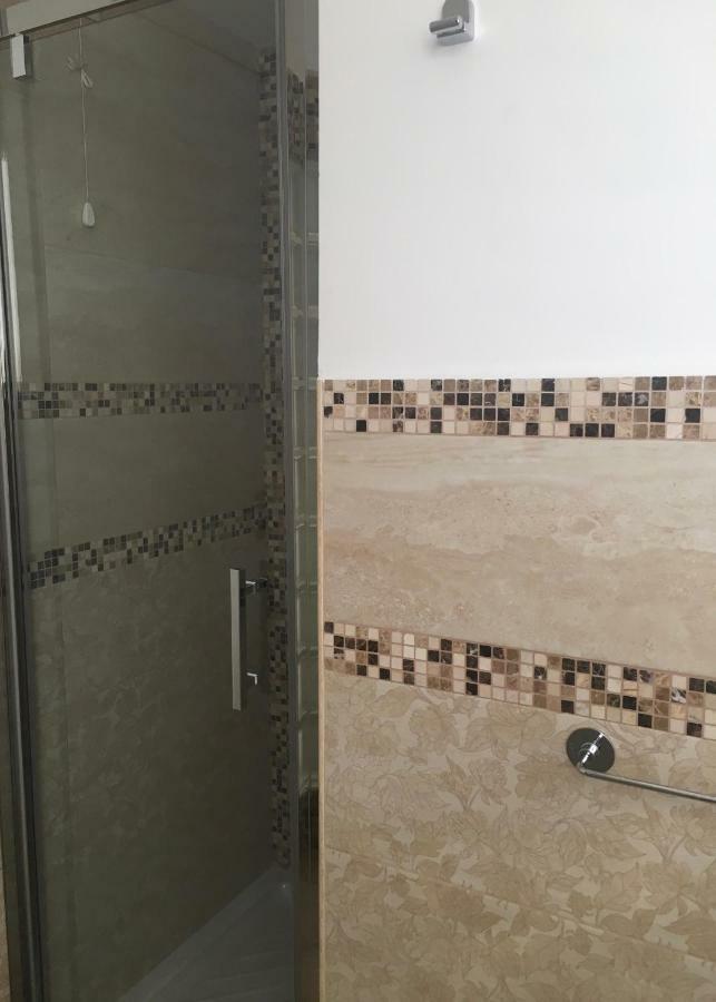 Zonatortona B&B Милано Екстериор снимка