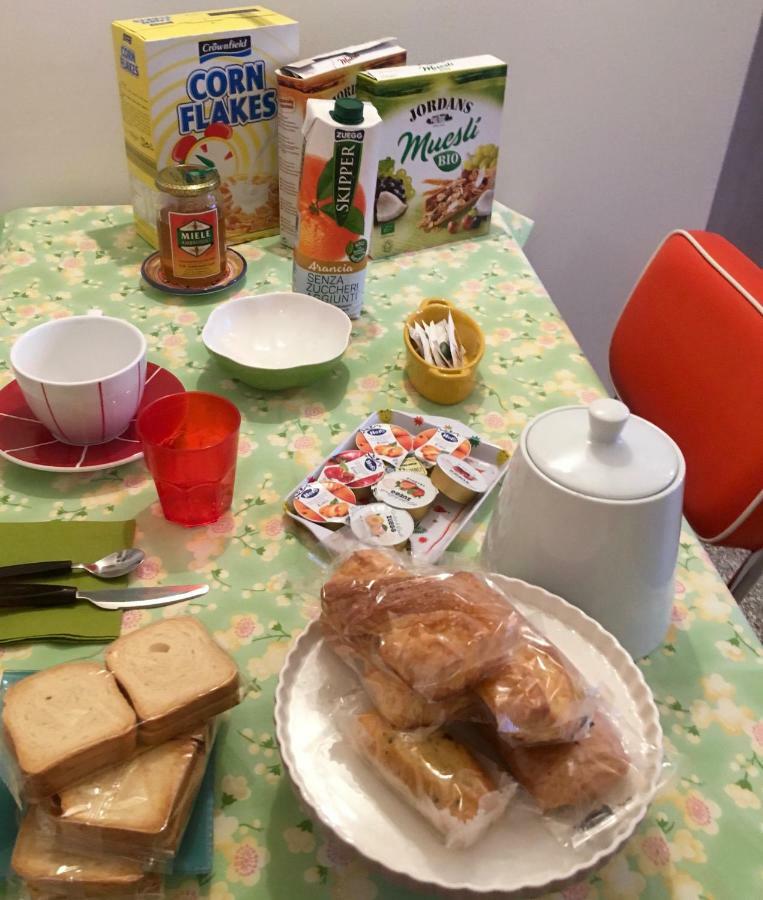 Zonatortona B&B Милано Екстериор снимка
